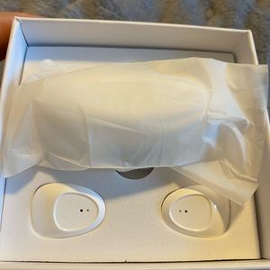bluetooth wireless earbuds brand new